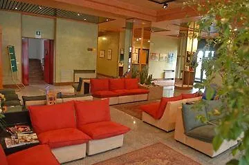 B&B Hotel Verona Готель