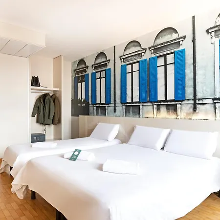B&B Hotel Verona Готель