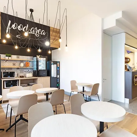 B&B Hotel Verona Готель 3*