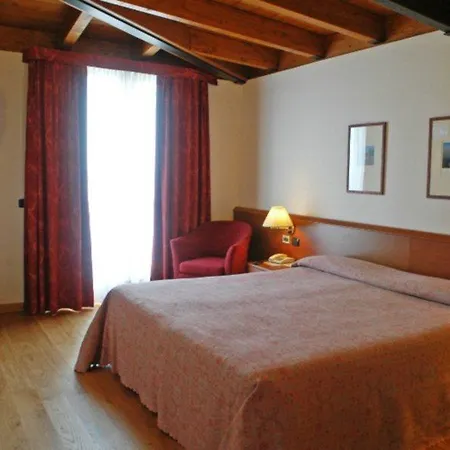 Готель B&B Hotel Verona