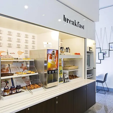 Готель B&B Hotel Verona 3*