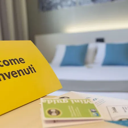 B&B Hotel Verona Готель Верона