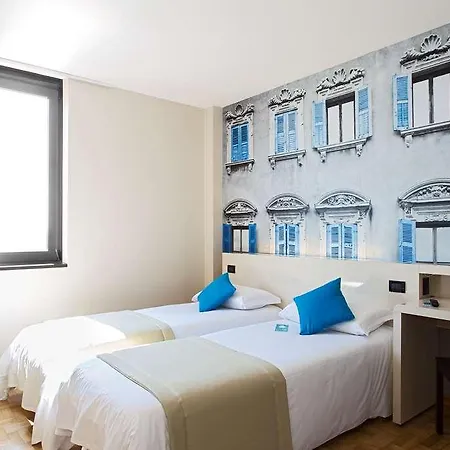 B&B Hotel Verona Готель 3*