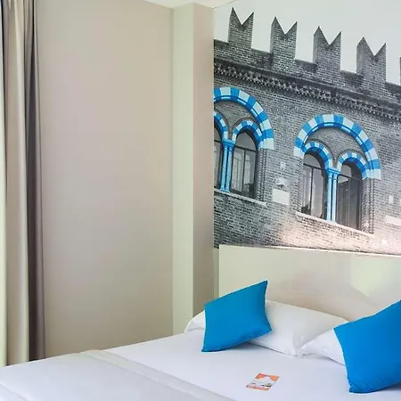 Готель B&B Hotel Verona Верона