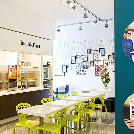 B&B Hotel Verona Готель 3*